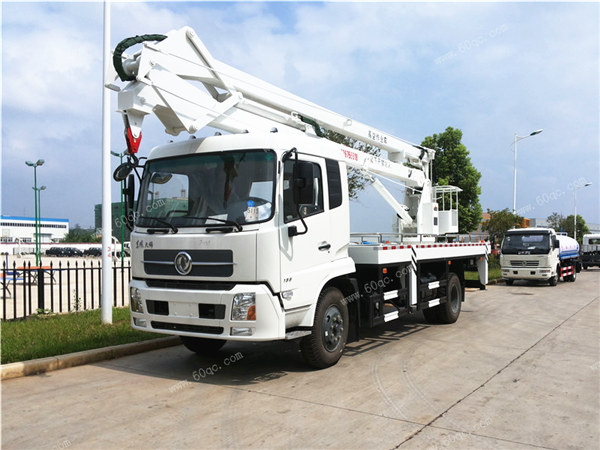 國五東風18-22米高空作業(yè)車