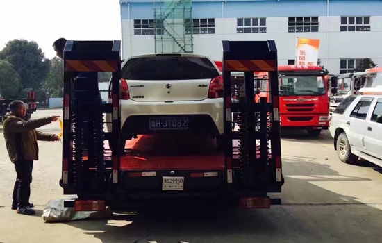 【國五 上藍(lán)牌】重汽豪沃平板車