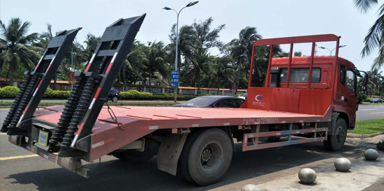 【國(guó)五】楚風(fēng)單橋挖機(jī)平板車(chē)