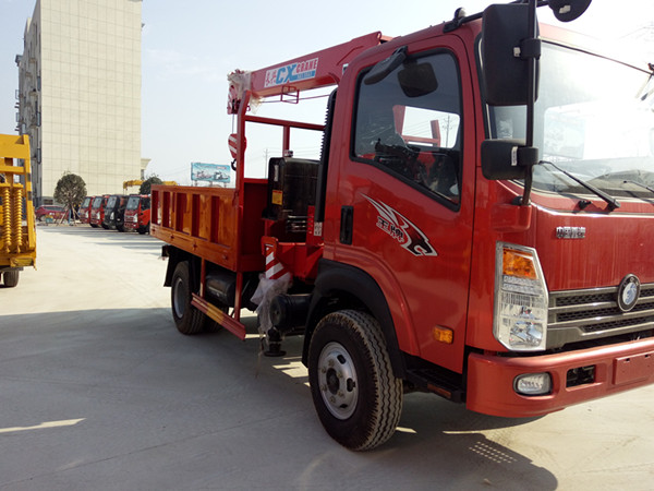 小型王牌3.2噸藍(lán)牌隨車吊