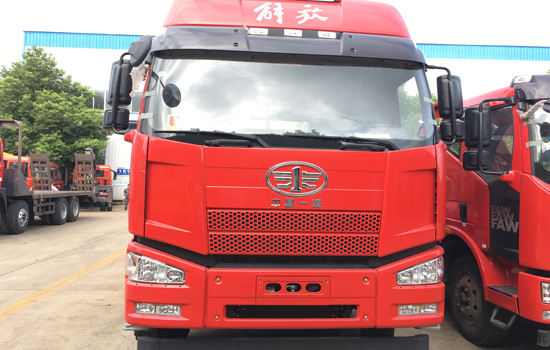 【國(guó)五】解放J6前四后八平板車(chē)