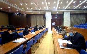 掀起學習“兩會”精神熱潮 ，確保各項任務全面貫徹落實！