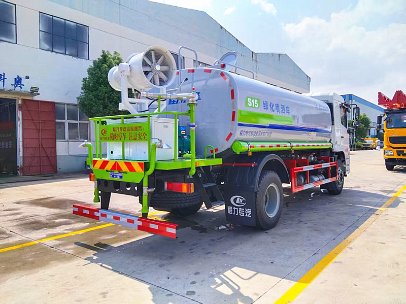 東風(fēng)D9綠化霧炮噴灑車(chē)