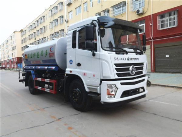 東風D3灑水車12噸霧炮車發車北京！