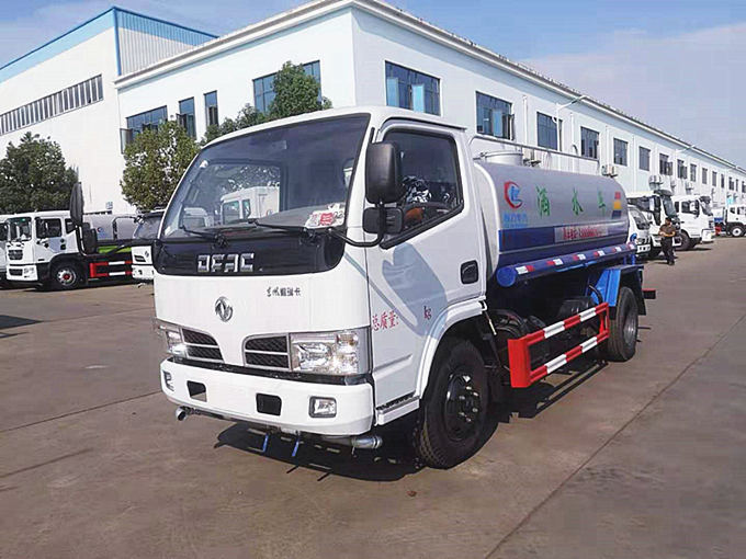 東風5噸灑水車