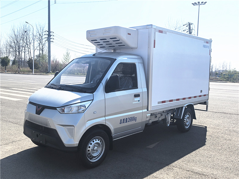 五菱冰寶純電冷藏車