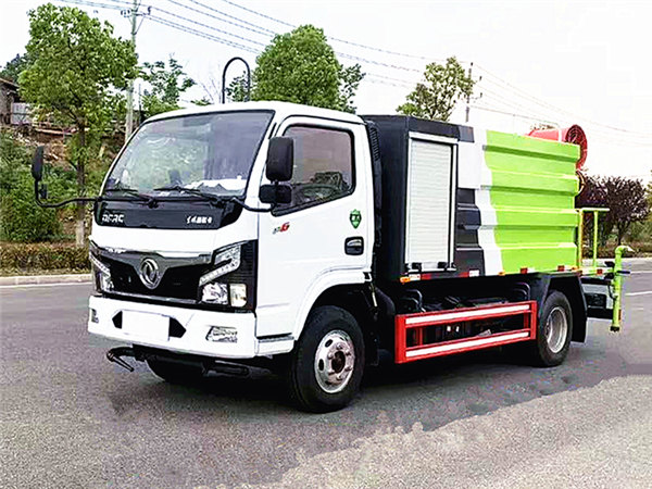 東風(fēng)福瑞卡F6抑塵車