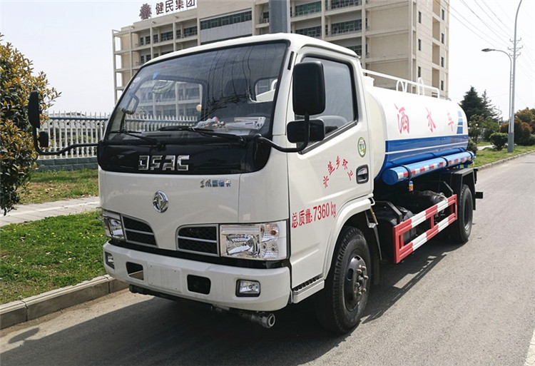 東風(fēng)福瑞卡灑水車