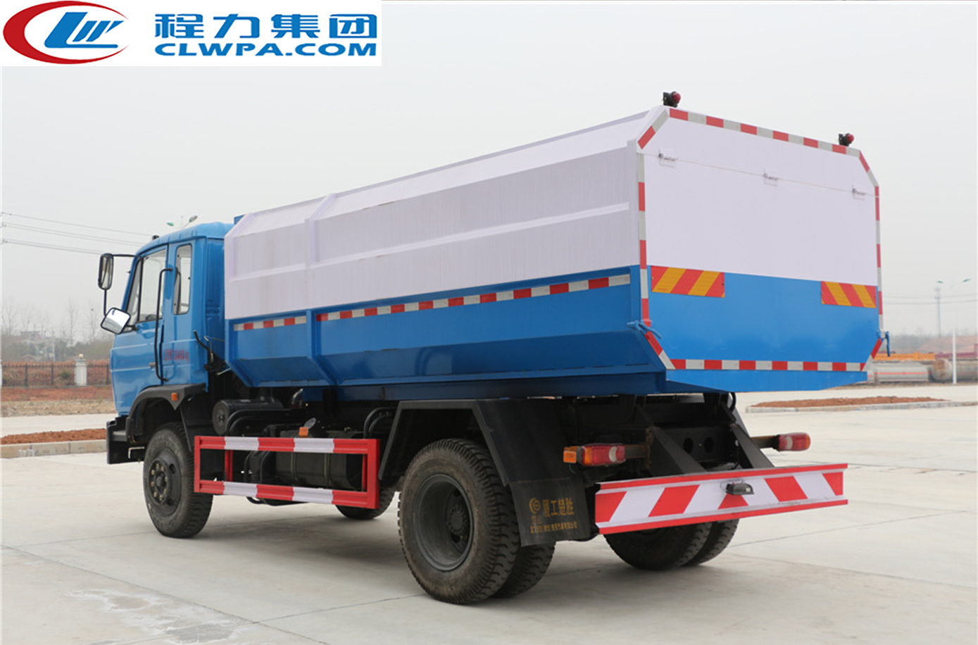 國五東風153自裝卸式垃圾車